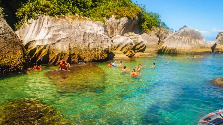 Private Boat Tour – Ilha do Montão de Trigo + The 3 Islands