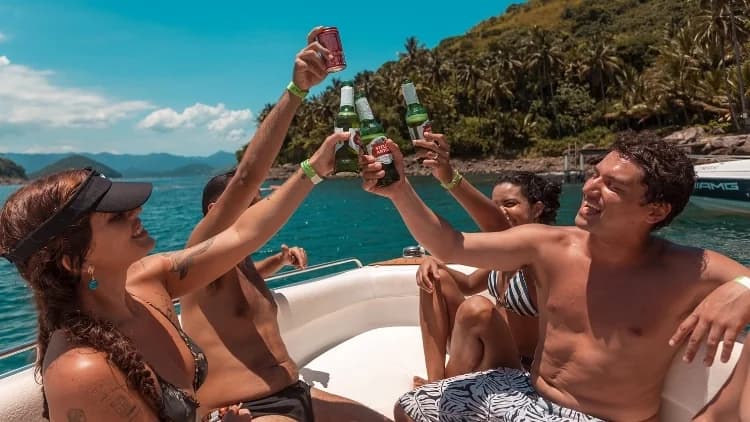 Passeio de Barco Compartilhado – Ilha do Montão de Trigo + As 3 Ilhas