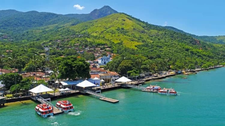 Private Boat Tour – Ilhabela Route